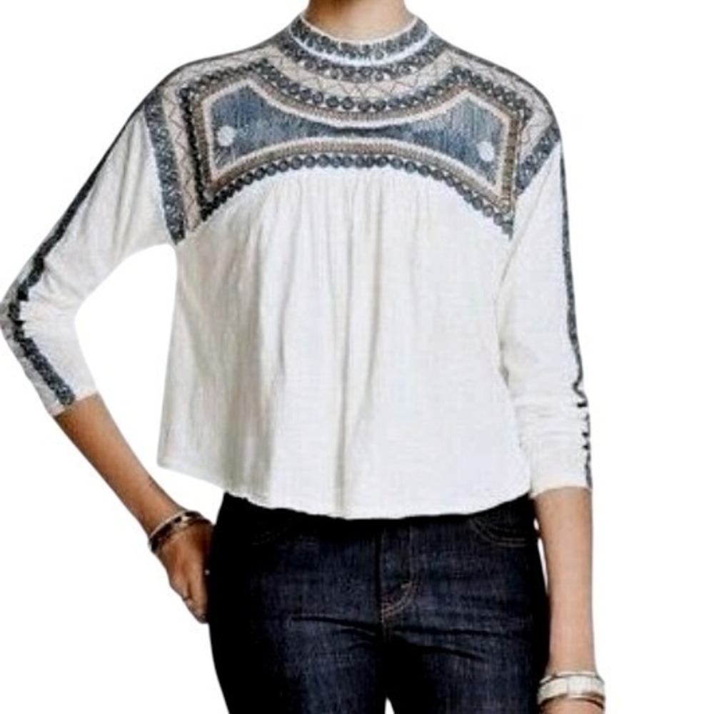 Free People Snow Bunny Embroidered Mock‎ Neck Boho Top Medium OB431627